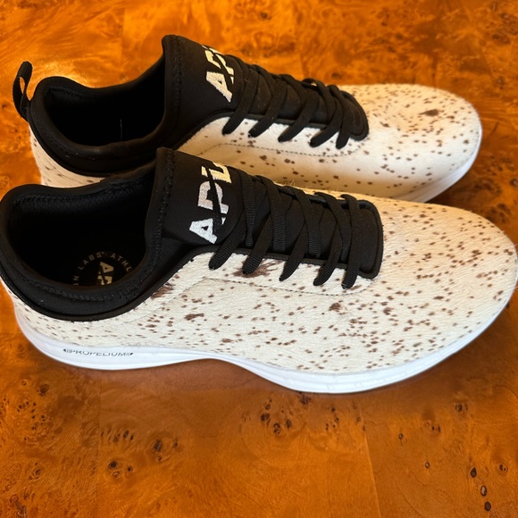 APL Techloom Phantom Calf Hair Sneakers Men’s Size 10 - Picture 3 of 5